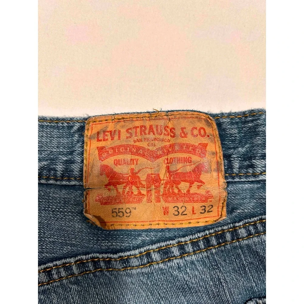Levis 559 Relaxed Straight Fit Mens Jeans 32x32 Blue Denim Distressed 00559-4258